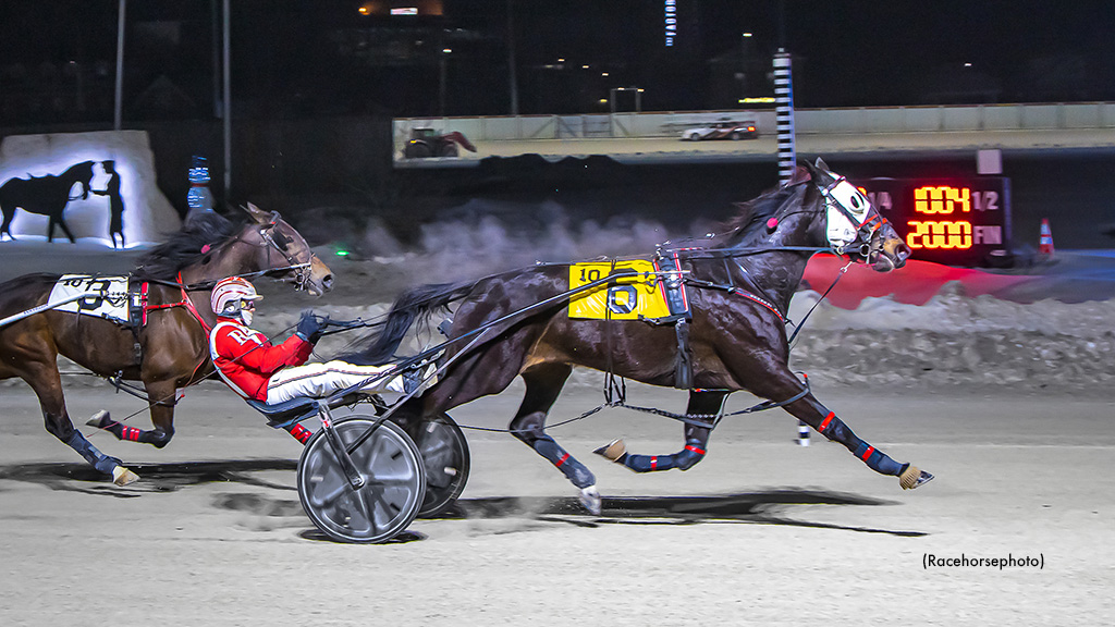 Lass Shot Is Victorious In Western Fair Preferred