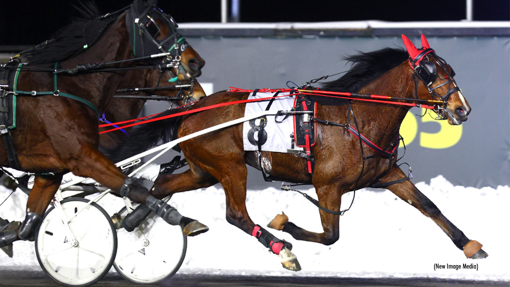 Valentine's Day Comes Early For Luvutothemoonanbak