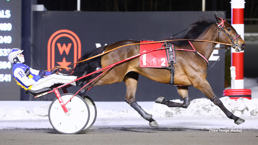 Quebec Hanover Crushes In Mohawk Qualifier