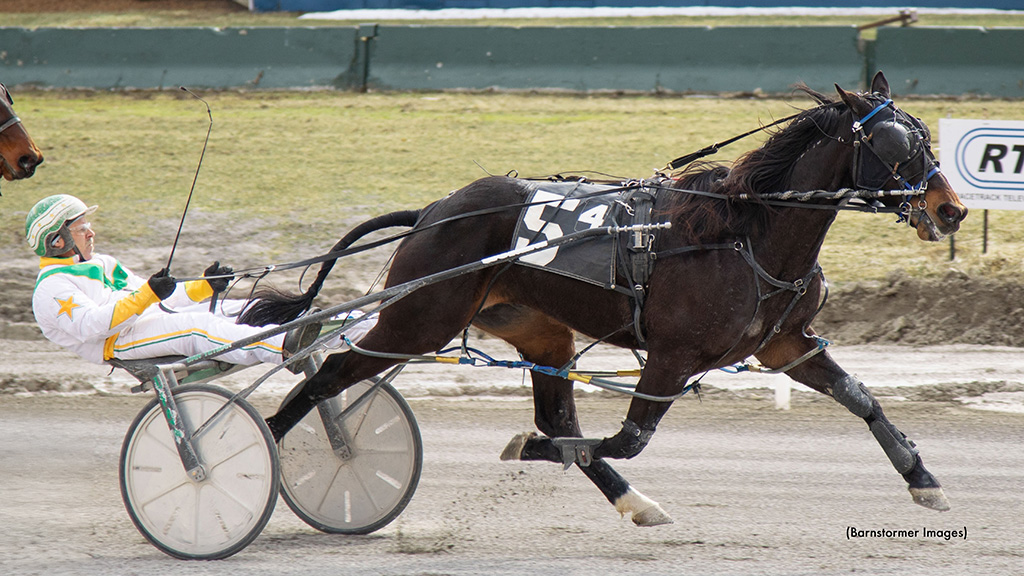 Carrythetorchman Three-Peats In Buffalo Feature