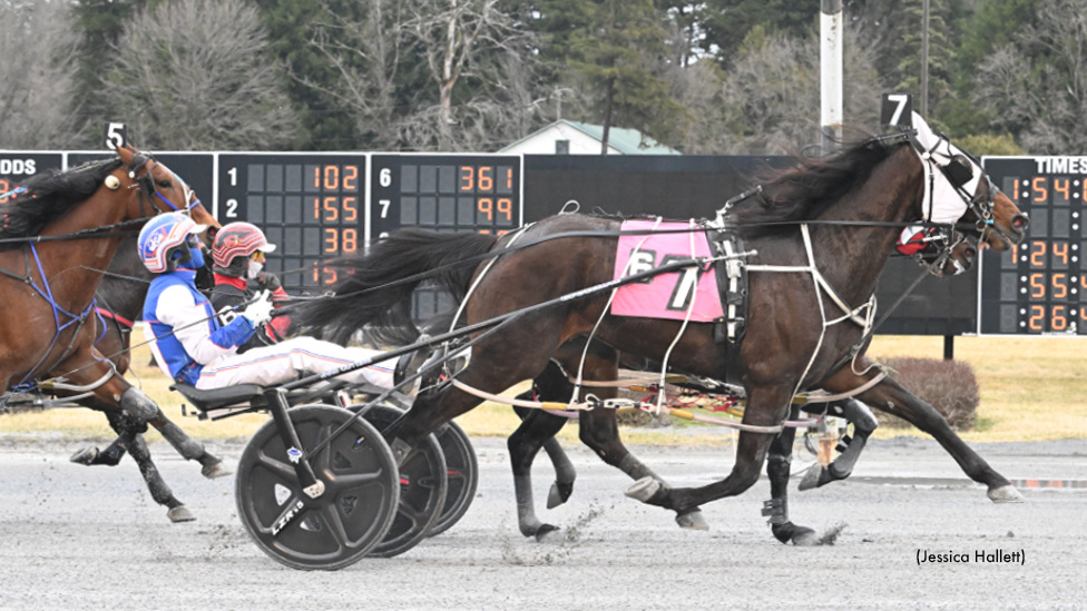 Lanjo Lee Last To First In Saratoga Open