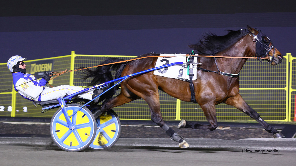 MacDonald’s Five-Win Night Highlighted by Mohawk Preferred