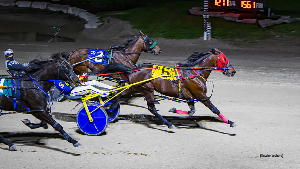 Royalty Beer, Sportsline Take Western Fair Preferreds