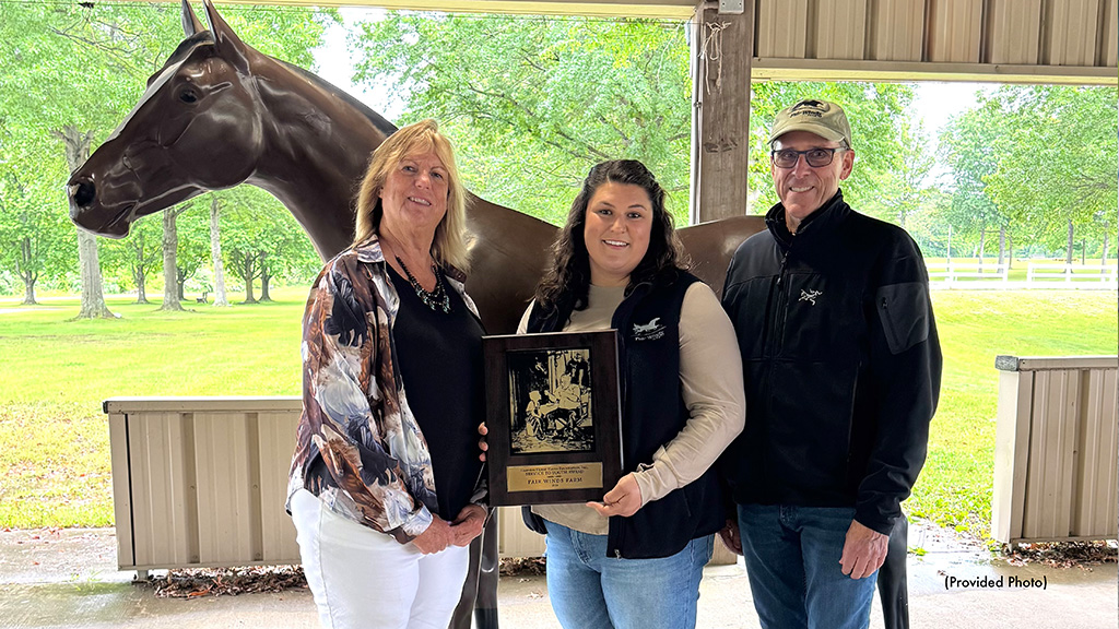 Fair Winds Farm Receives 2025 Service To Youth Award