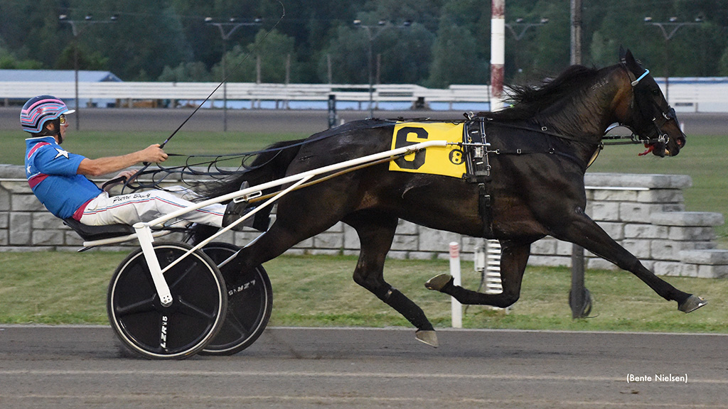 Emma Town Bud Takes Rideau Preferred Again