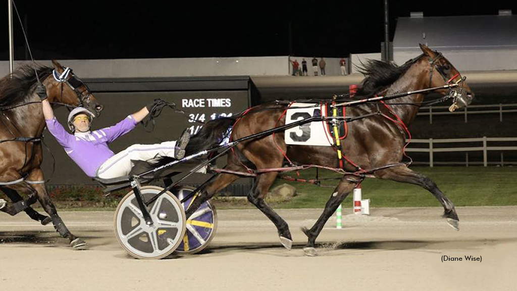 Ken Hanover Sets World Record In Battle Of Lake Erie