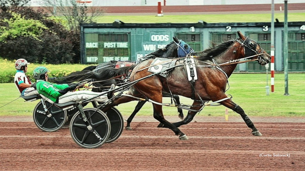 Feature Winners Fly At Pocono