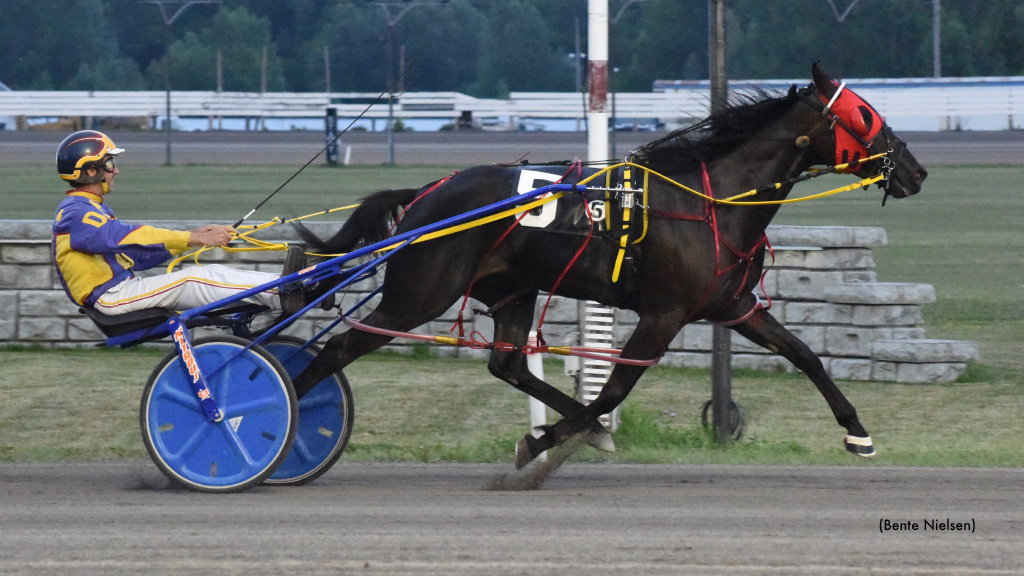 Lakers Bank Deposits Rideau Preferred Win