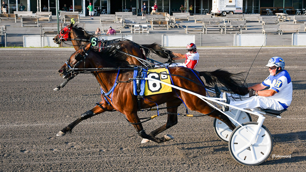 Morgans All In Scoops The Pot At Vernon