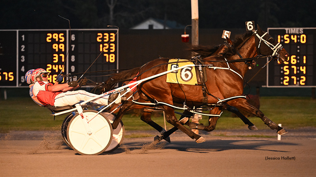 Mr McLaren N winning at Saratoga Raceway