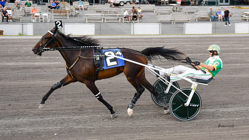 Sharp Seven winning at Vernon Downs