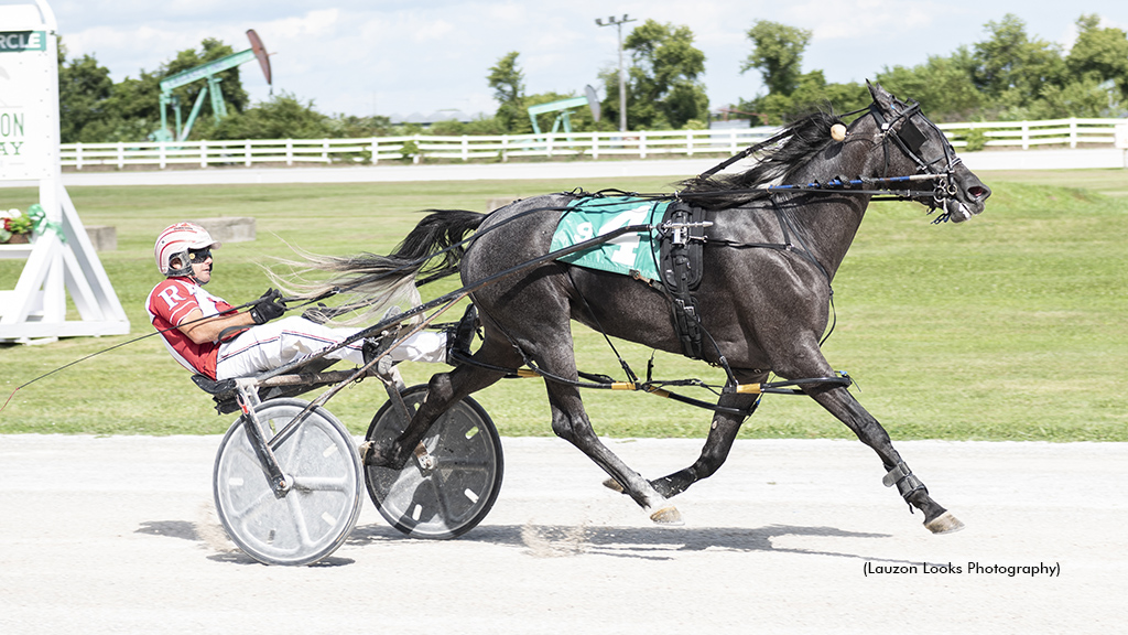 Justine Ray's Record Win Caps Big Day For Connections