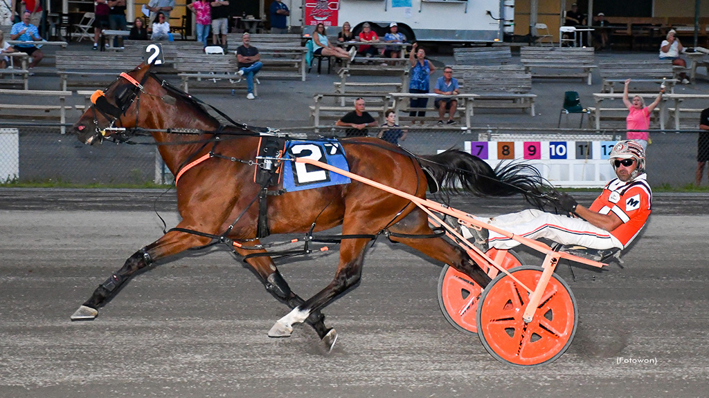 Capt Jack Hanover Cruises In Vernon Open