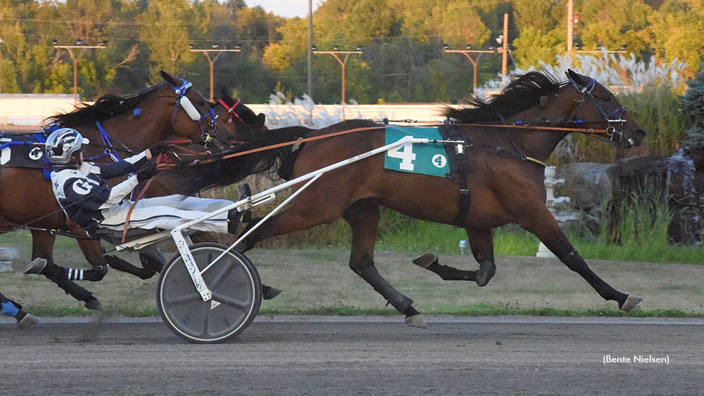 Tyrone Bow Tie Takes Rideau Open; Archer Slams