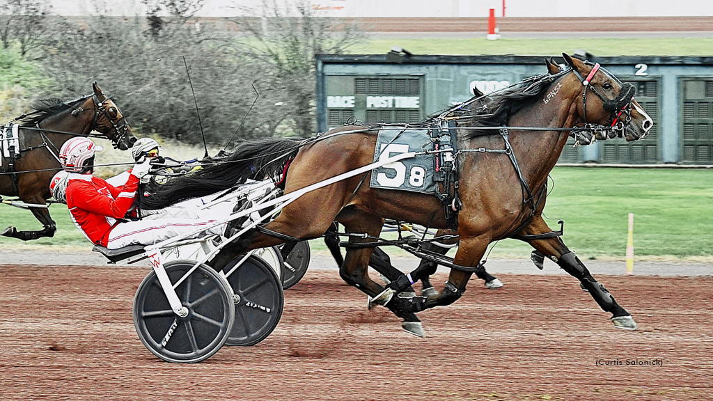 Agedchedar Hanover Leads Series Splits At Pocono