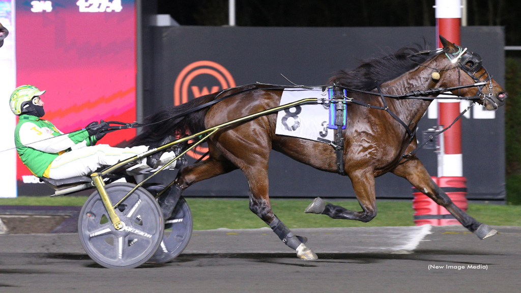 Jamieson Wins Five, Sweeps Harvest Splits At Mohawk