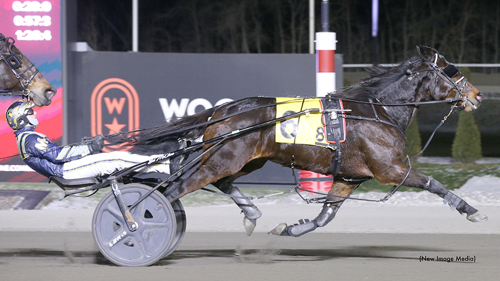 Veracruz Cruises To Victory In Mohawk Co-Feature