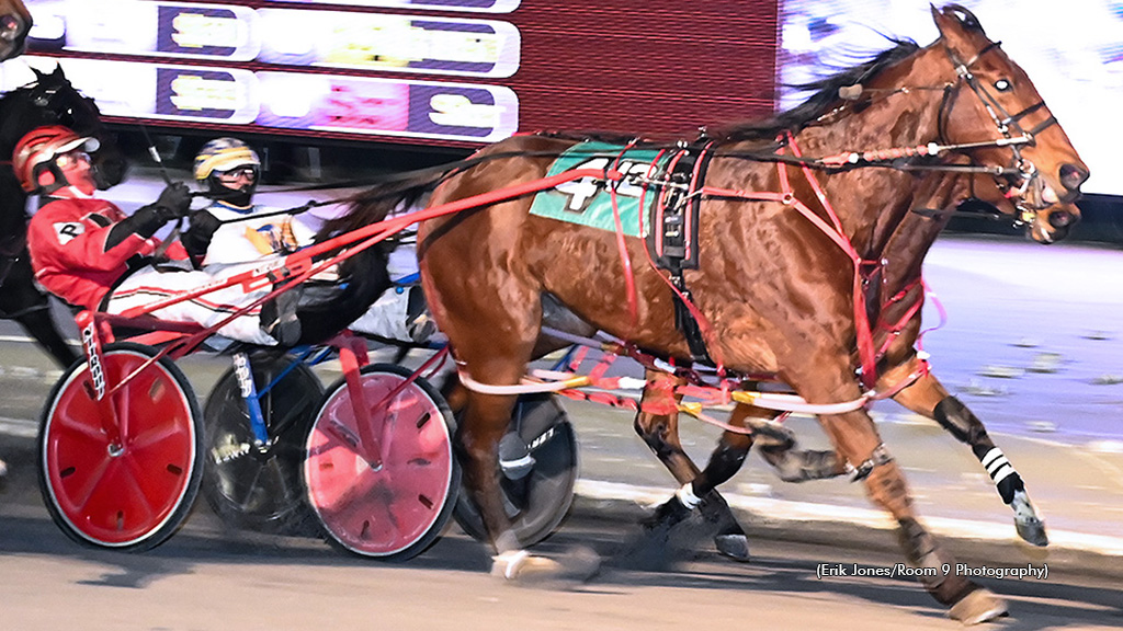 Layton Hanover Scores Gutsy Open Win At Rosecroft