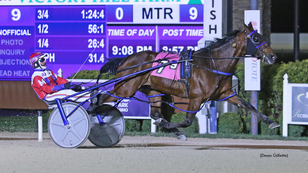Ardens Ace N winning at Hoosier Park