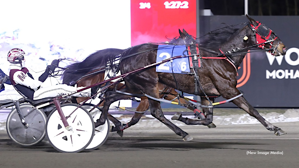 Side Effects Streaks To Fifth Straight At Mohawk