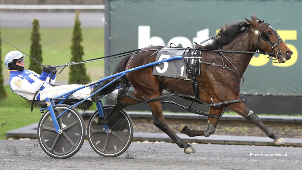 Lets N Joy N Racks Up Another Win In Mohawk Open