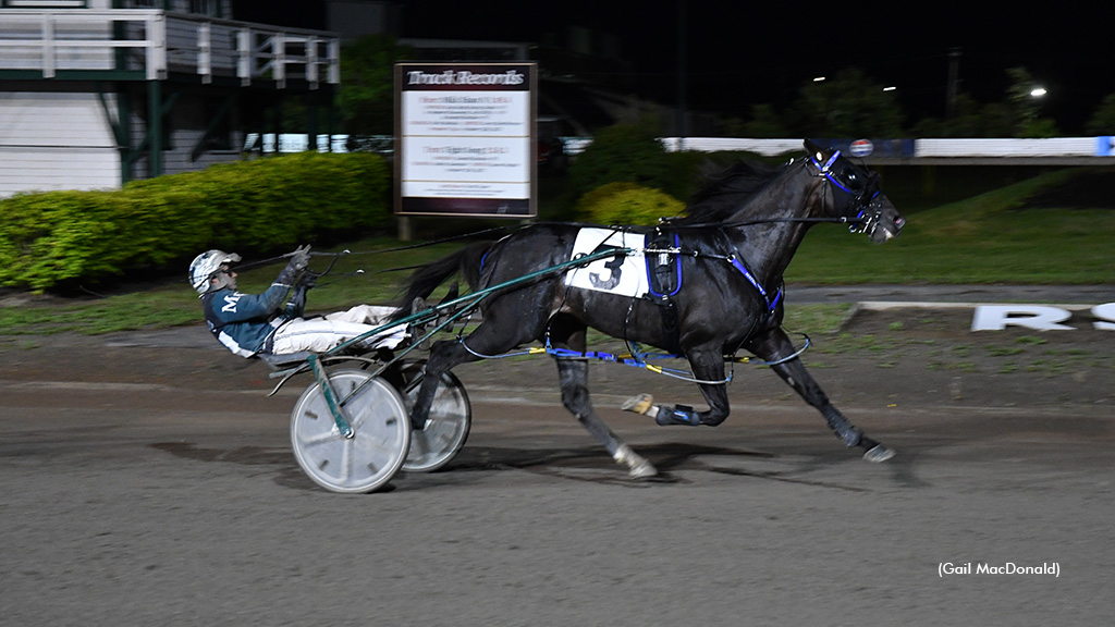 Campbell Sweeps Ladner, Aged Mares Series At CDP