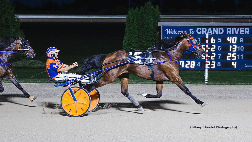 Hobnob Hanover Stuns In Grand River Record Win
