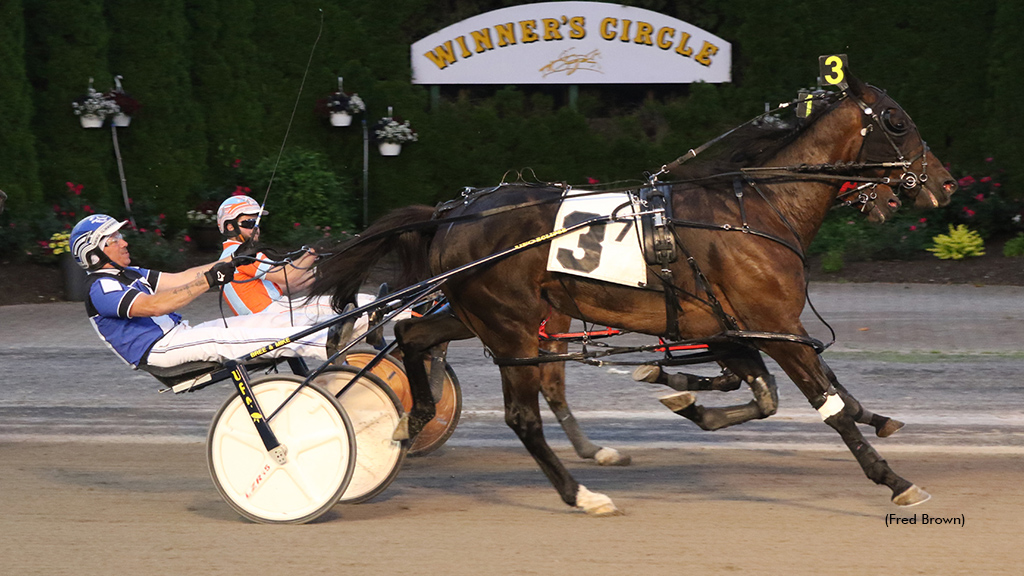 Miki Ray winning at Tioga Downs