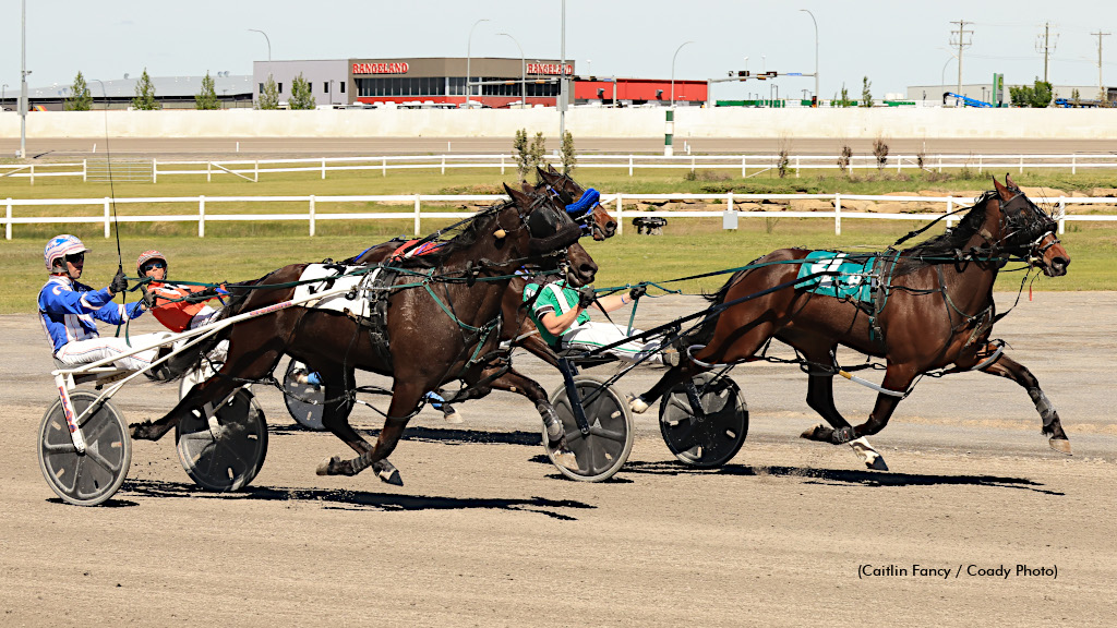 Sophomores Shine Saturday At Century Downs