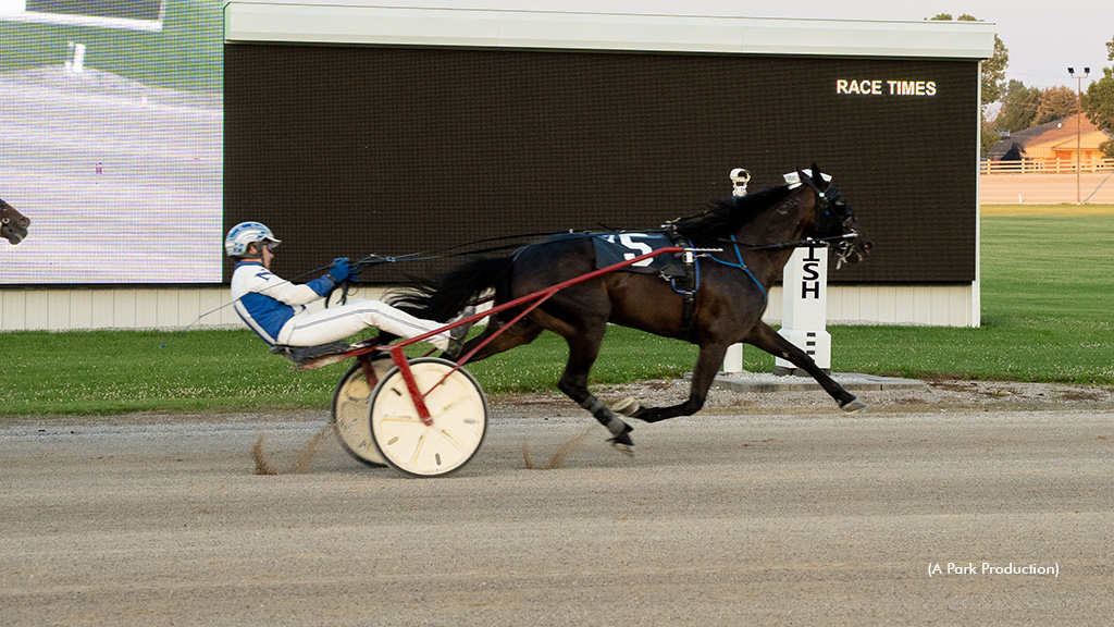 Monteverdi, Drinkin Buddy Win Hiawatha Preferreds