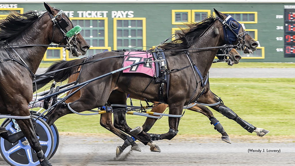 Odds On Monetary Gets The Dough In NYSS Repeat