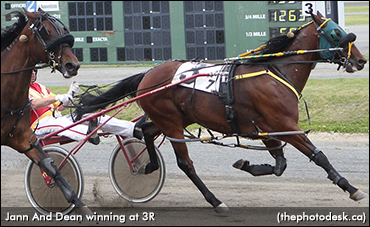 Jann And Dean Dashes At 3R