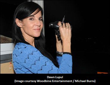 Lupul Shows Her ‘Capping Chops