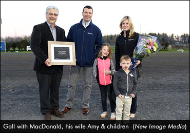 Fan Club Honours MacDonald