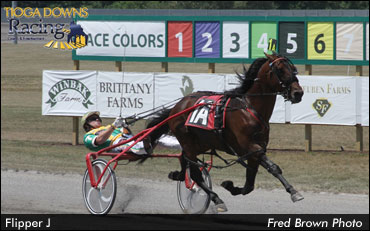 Back-To-Back Track Records For Flipper J 