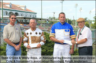 Hero Horsemen Honoured At Rockingham