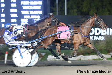 Sophomores Spar In Harvest Series