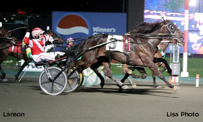 Lanson Lights Up Tote Board In Su Mac Lad