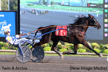 Twin B Archie Throttles Gold Foes