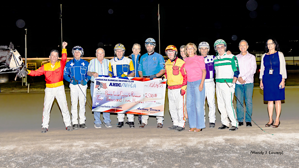 Cheque presentation at Batavia Downs
