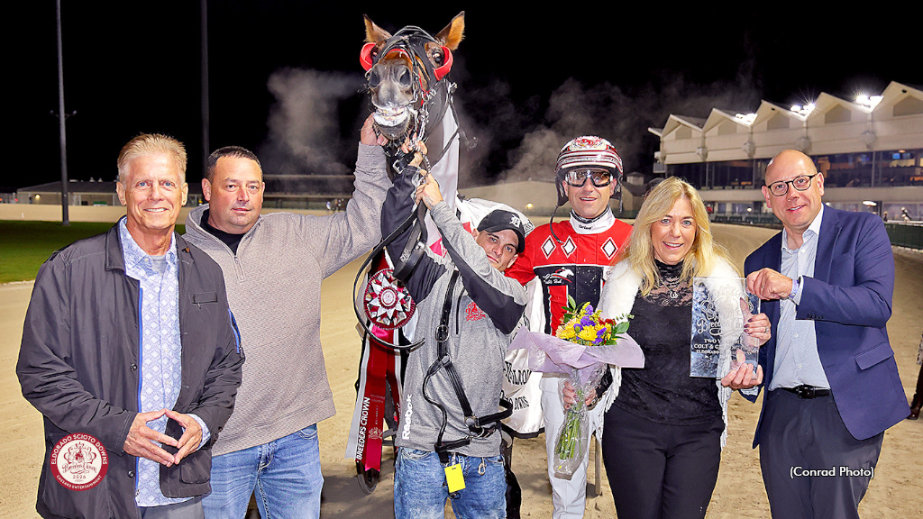 Standardbred Racing Gate Blazin Lou Bold In Breeders Crown Victory | Standardbred Canada