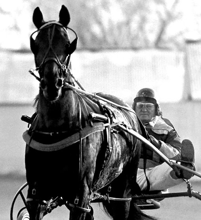 Bob Farrington driving Rambling Willie