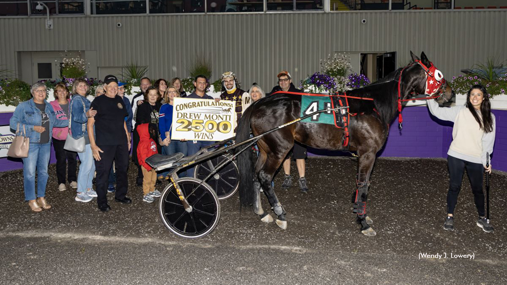 Batavia Downs honours Drew Monti for achieving 2,500 career driving wins