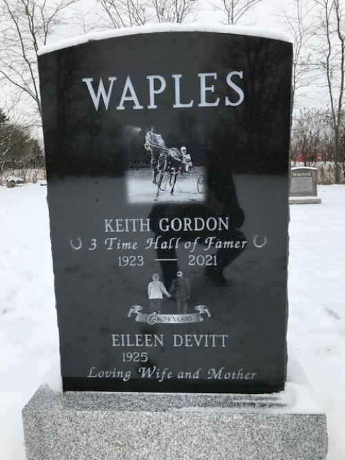 Keith & Eileen Waples headstone