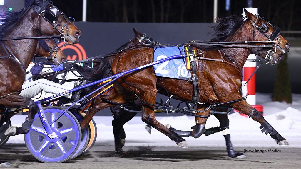 Love On Me winning at Woodbine Mohawk Park