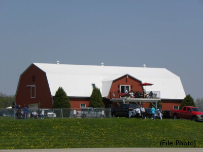 The famous red barn at Clinton Raceway