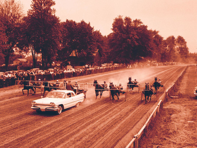 Racing at Greenwood Park