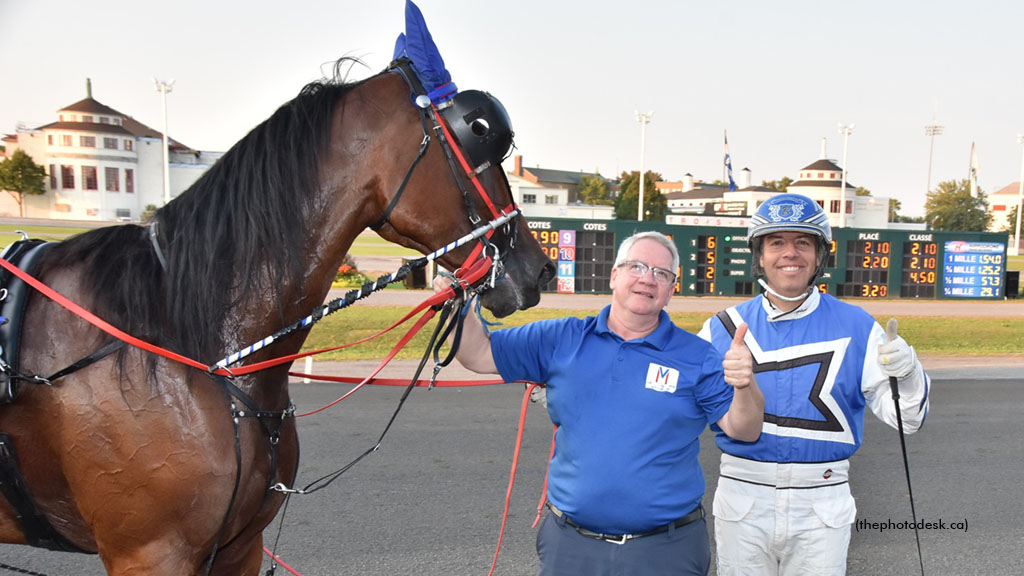 Royalty Beer with driver Pascal Berube and trainer Jean-Francois Maguire