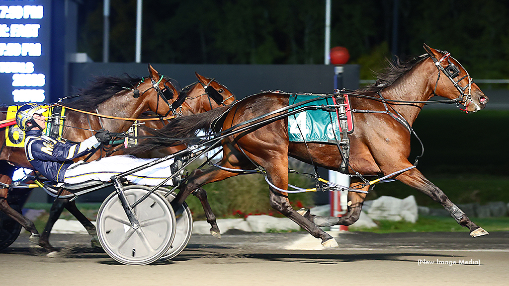 Sylvia Hanover winning at Woodbine Mohawk Park