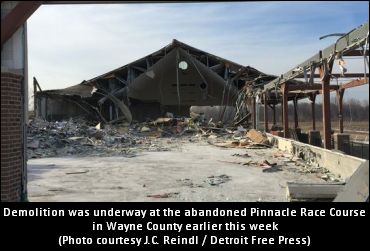 Pinnacle Race Course Razed